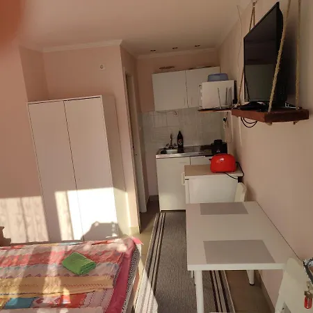 Cserke Gyoengye Apartman Cserkeszolo Exterior photo